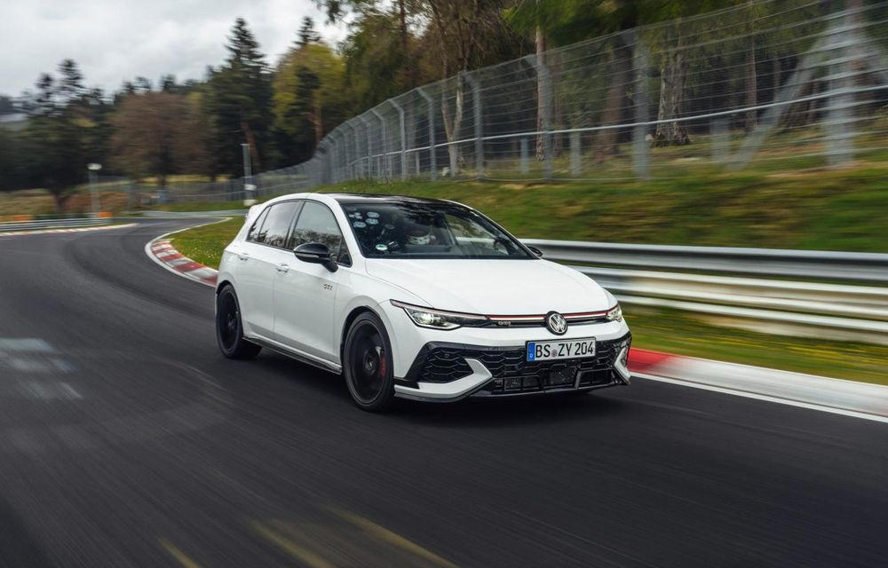 Volkswagen Golf GTI Edition 50, cel mai rapid model de serie al mărcii testat pe Nurburgring - Poza 1