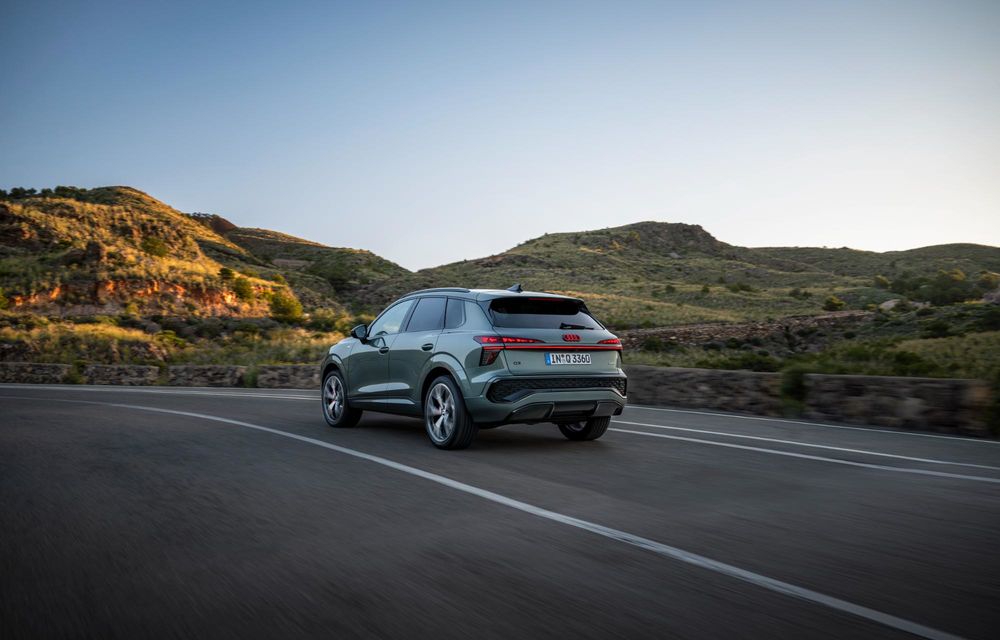 Noul Audi Q3 este aici: selector de viteză mutat pe volan și motorizări electrificate - Poza 15