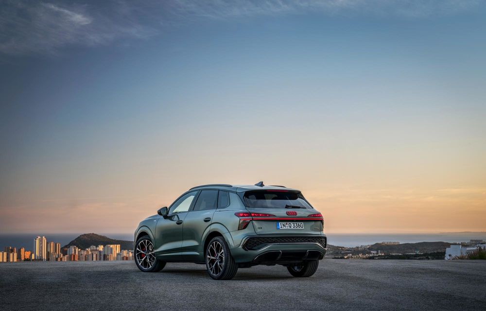 Noul Audi Q3 este aici: selector de viteză mutat pe volan și motorizări electrificate - Poza 18