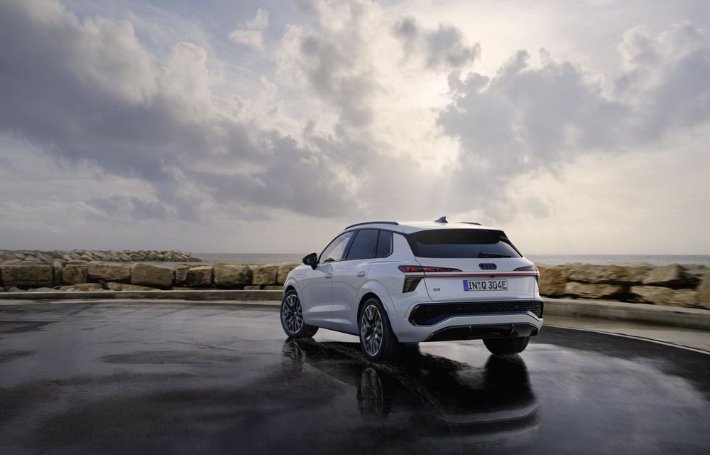 Noul Audi Q3 este aici: selector de viteză mutat pe volan și motorizări electrificate - Poza 35