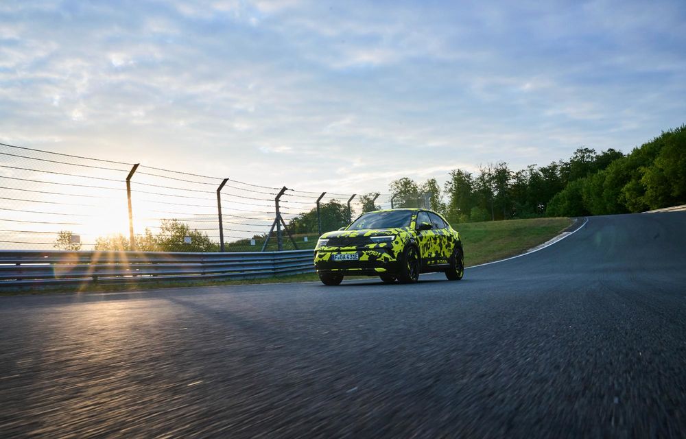 Imagini noi cu Opel Mokka GSE, versiunea de performanță a crossover-ului - Poza 6