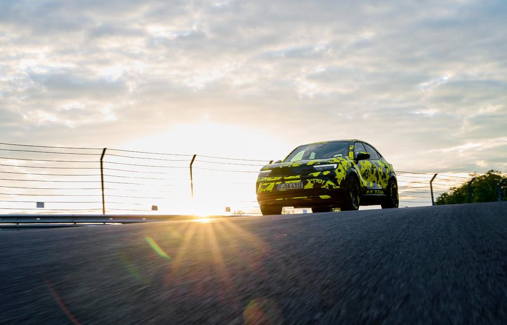 Imagini noi cu Opel Mokka GSE, versiunea de performanță a crossover-ului - Poza 8