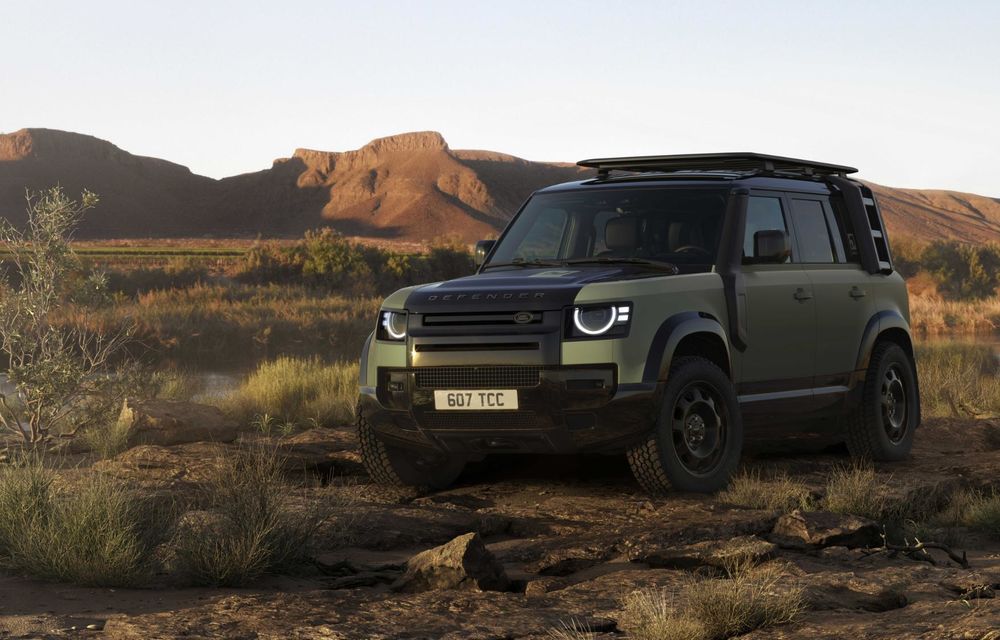 Ediție specială pentru Land Rover Defender 110: omagiu adus competiției Camel Trophy - Poza 4