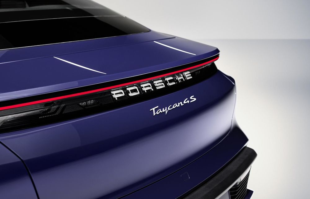 Porsche sărbătorește 40 de ani de prezență în Italia cu ediții speciale pentru 911 și Taycan - Poza 13