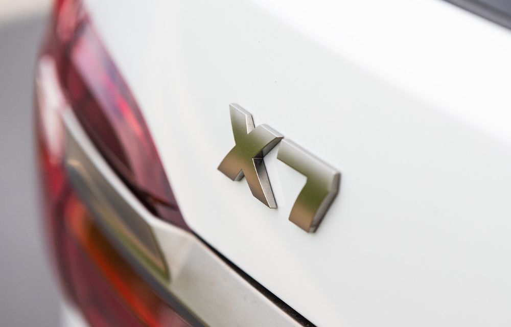 FOTOSPION: Primele imagini cu noua generație BMW X7 - Poza 1