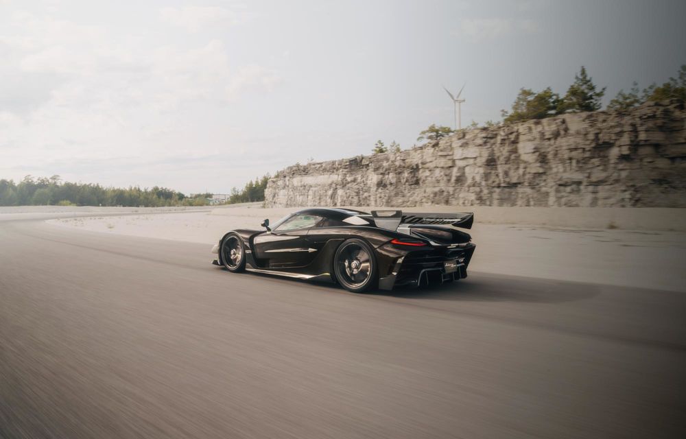 Cea mai nouă creație Koenigsegg se numește Sadair's Spear: V8 cu 1.625 CP - Poza 7