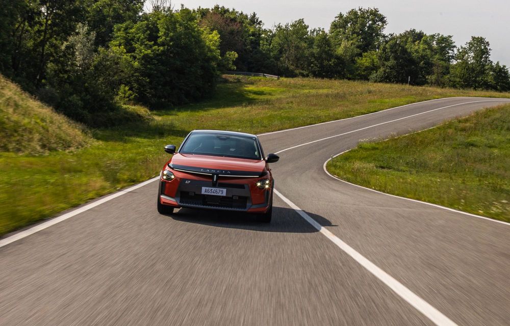 Noua Lancia Ypsilon HF: hot hatch electric cu 280 cai putere - Poza 7