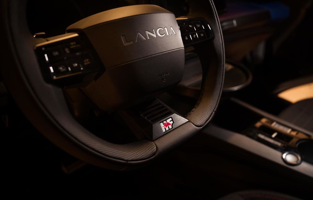 Noua Lancia Ypsilon HF: hot hatch electric cu 280 cai putere - Poza 43