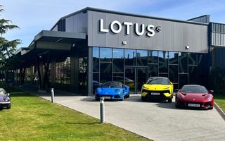 Lotus ia în considerare mutarea producției din Marea Britanie în SUA