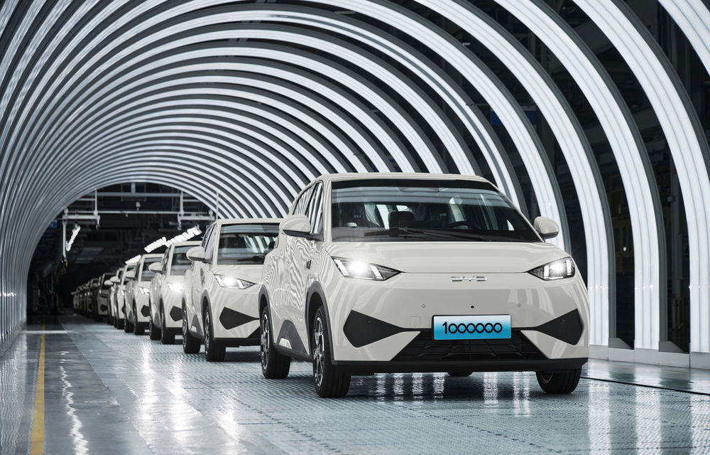 BYD a produs un milion de exemplare Dolphin Surf - Poza 1