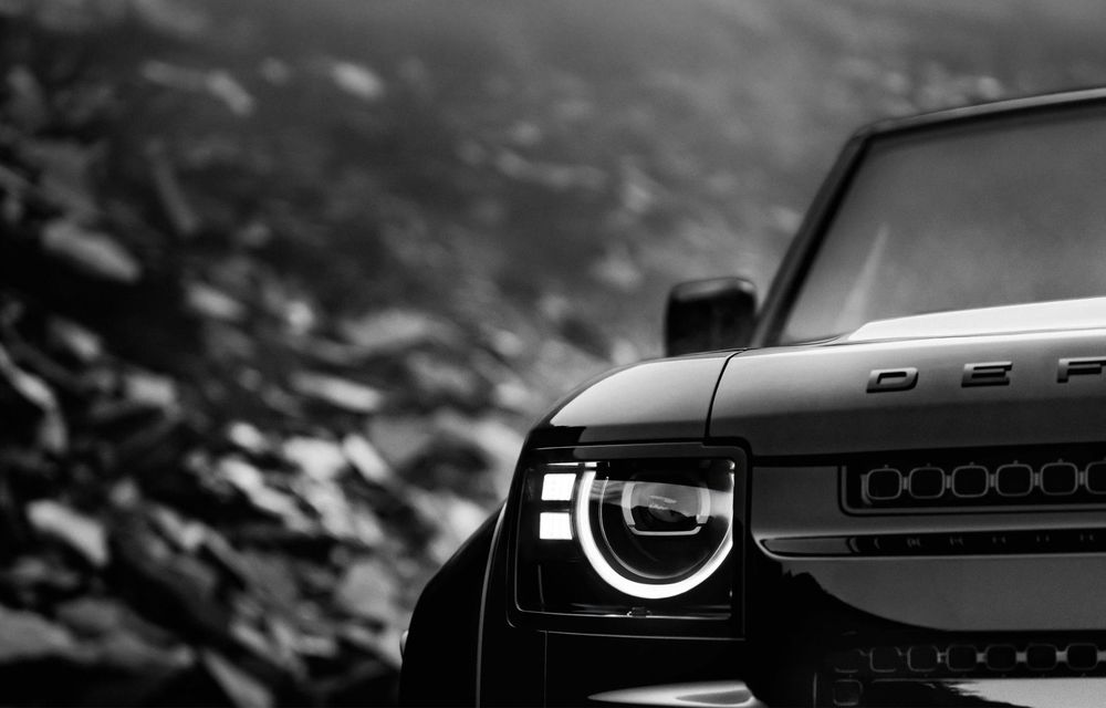 Încă un Land Rover negru: noul Defender OCTA Black - Poza 8