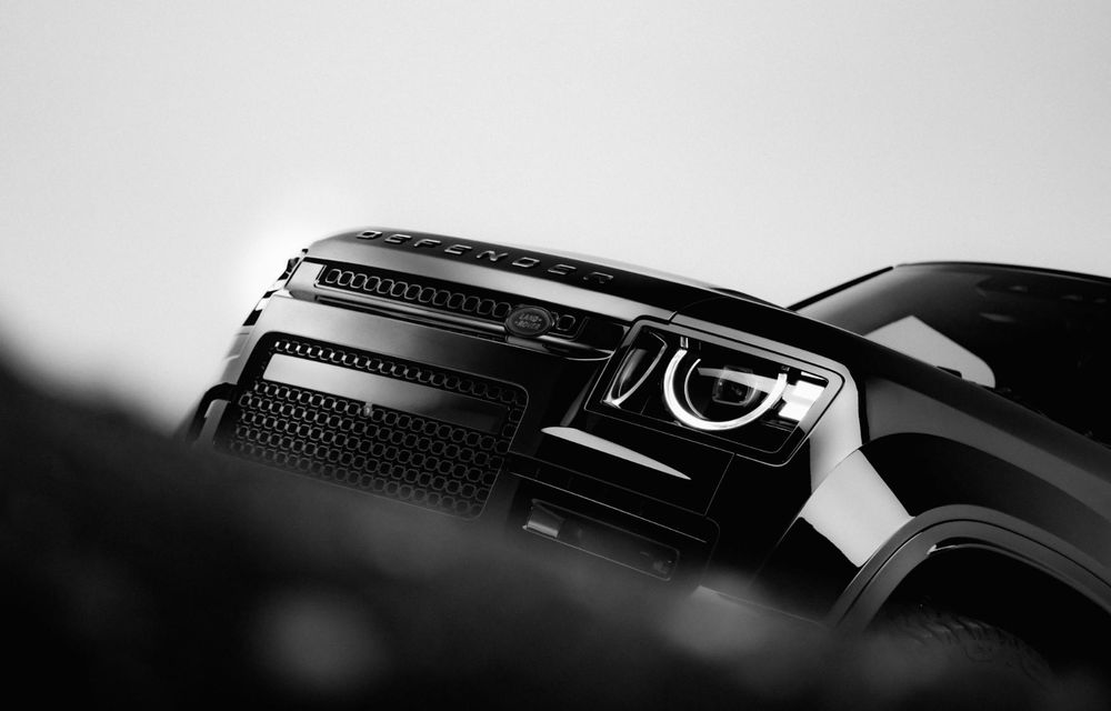 Încă un Land Rover negru: noul Defender OCTA Black - Poza 13
