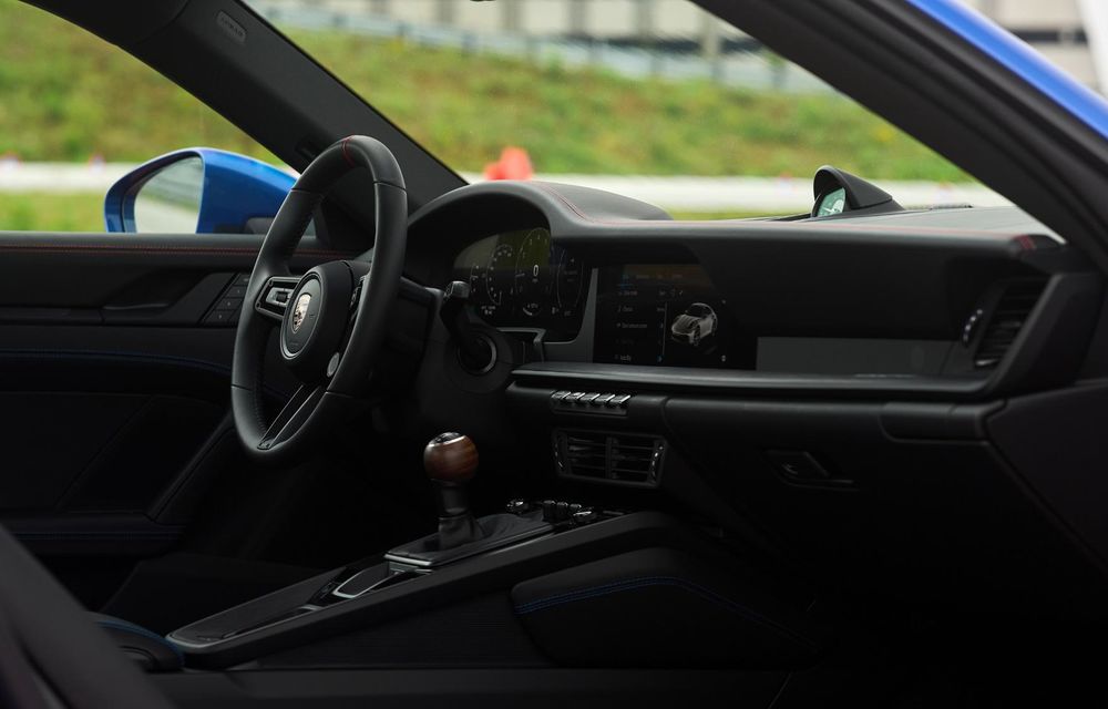 Noul Porsche 911 Club Coupe: ediție specială limitată la 70 de exemplare - Poza 11