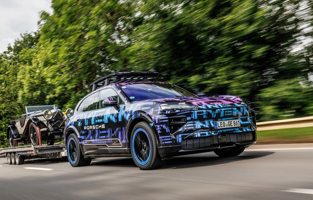 Imagini noi cu viitorul Porsche Cayenne electric: record pe celebra urcare de la Shelsley Walsh - Poza 1