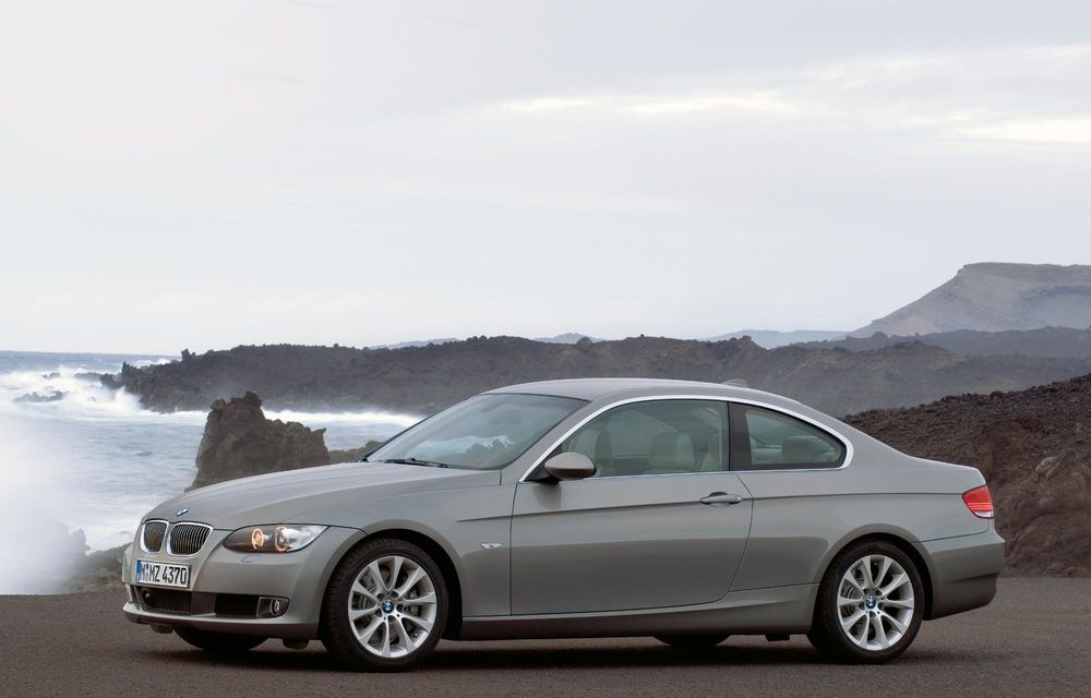 BMW: 50 de ani de la debutul Seriei 3. Cum a evoluat cel mai de succes model al mărcii - Poza 26
