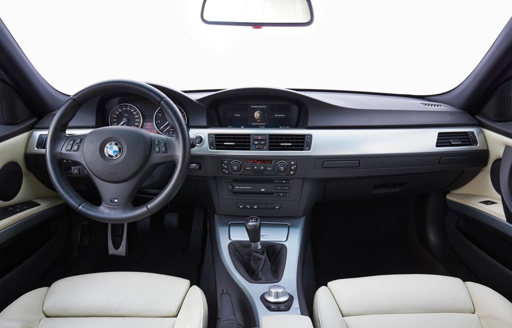 BMW: 50 de ani de la debutul Seriei 3. Cum a evoluat cel mai de succes model al mărcii - Poza 28