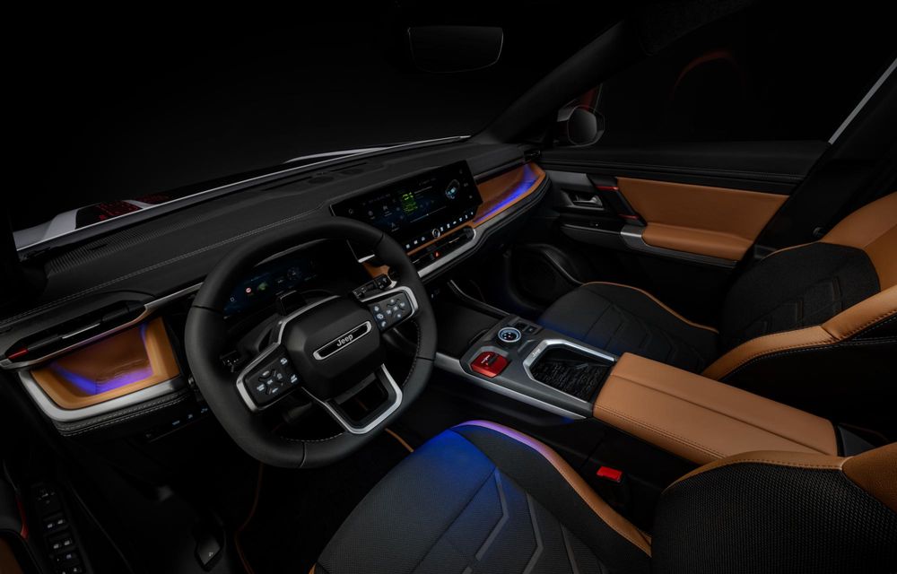 Jeep prezintă noul Compass 4xe, versiune pregătită pentru off-road - Poza 7