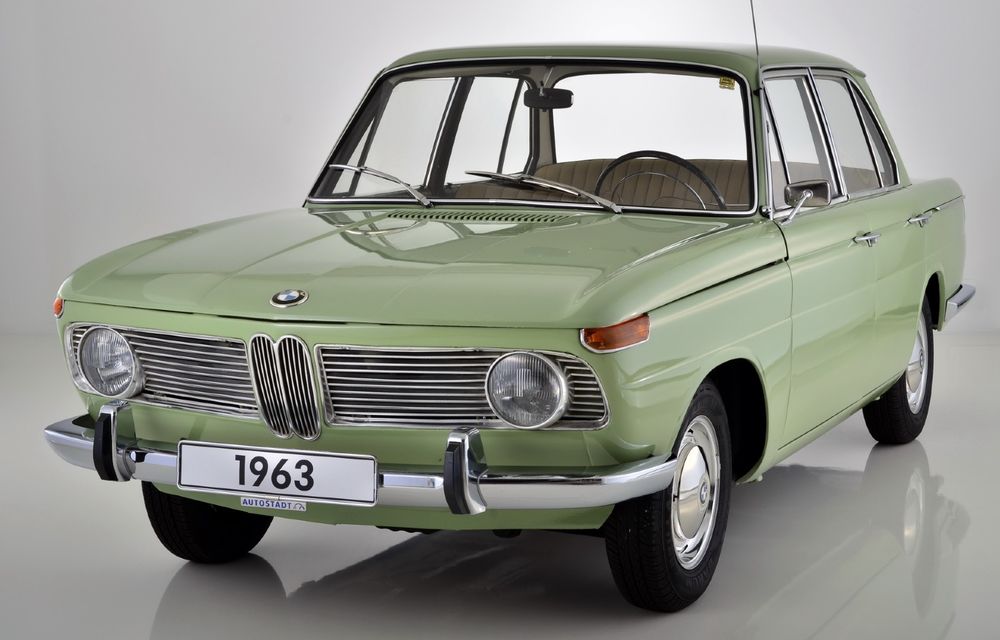 BMW organizează o expoziție despre istoria design-ului mărcii în București - Poza 1