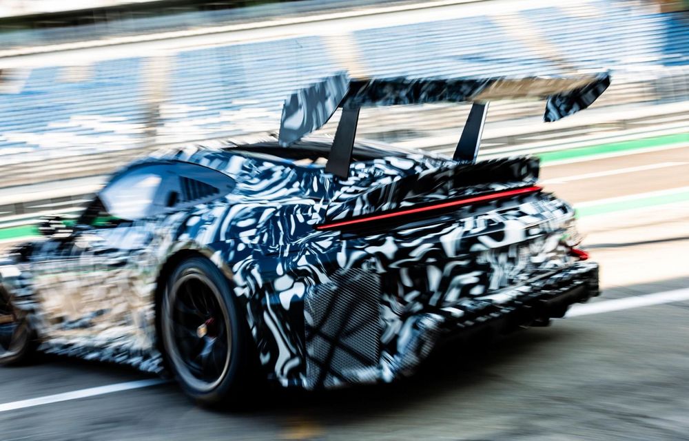 Porsche testează noul 911 Cup pentru competiții. Debut în 2026 - Poza 4