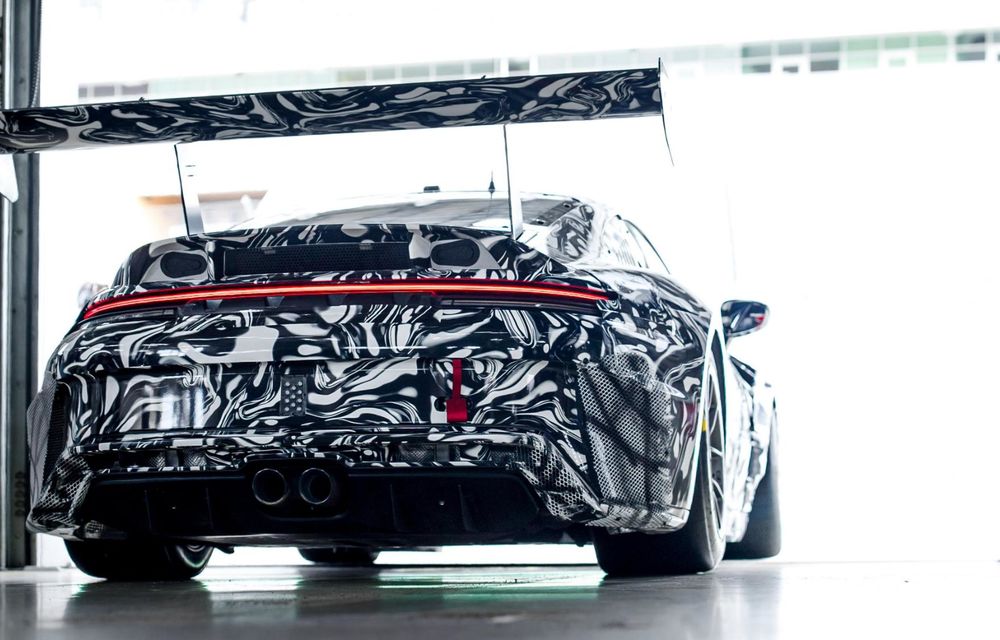 Porsche testează noul 911 Cup pentru competiții. Debut în 2026 - Poza 5