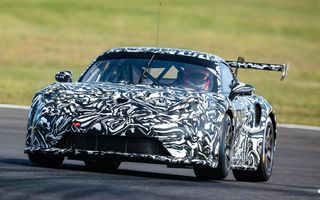 Porsche testează noul 911 Cup pentru competiții. Debut în 2026