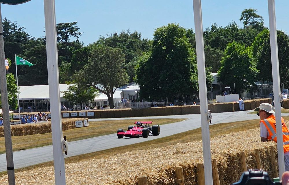 REPORTAJ: Am pășit în altarul vitezei de la Goodwood Festival of Speed - Poza 11
