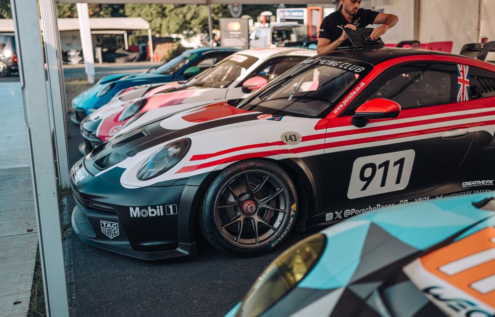 REPORTAJ: Am pășit în altarul vitezei de la Goodwood Festival of Speed - Poza 47