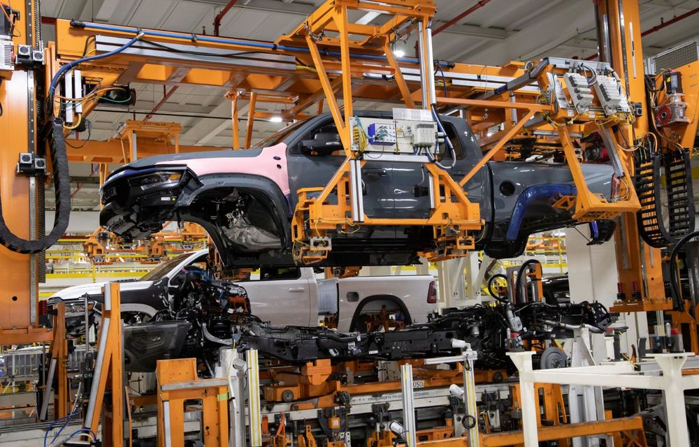 Ram confirmă revenirea în gamă a modelului emblematic TRX - Poza 2