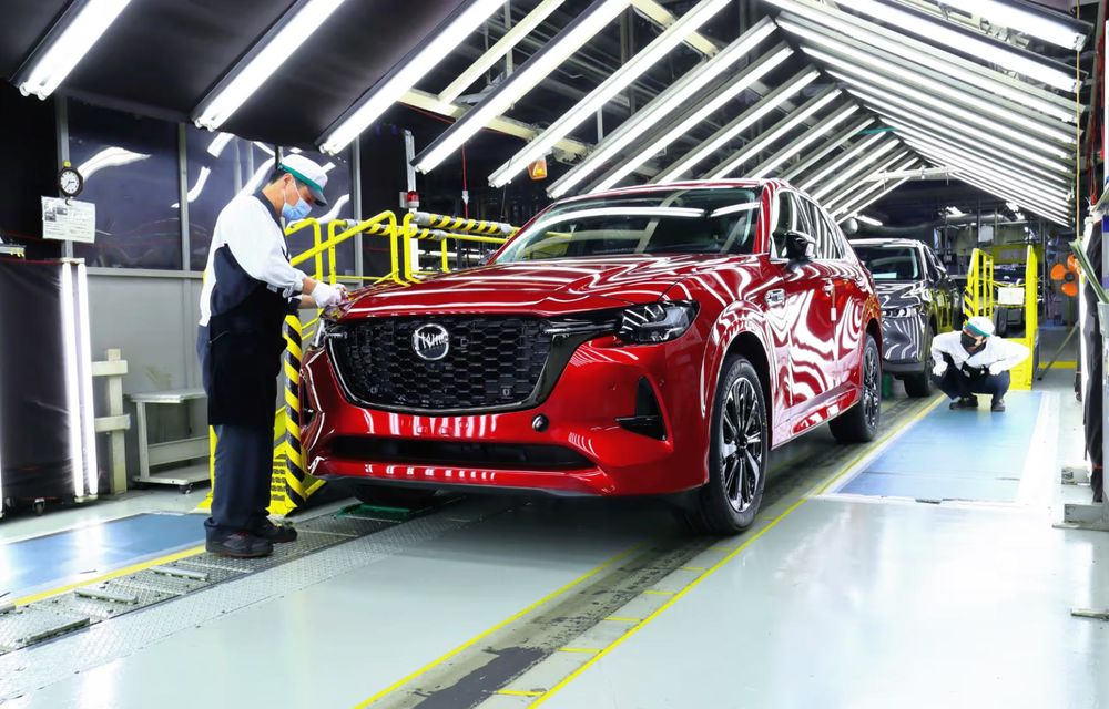Mazda se așteaptă la o scădere a profitului cu aproape un miliard de dolari - Poza 2