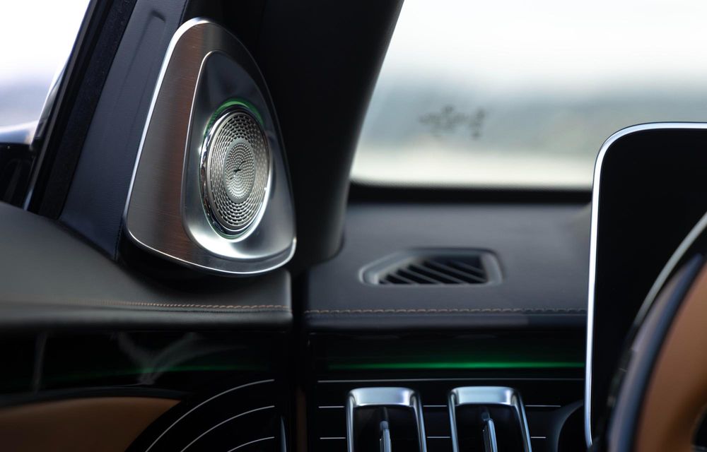 Vis californian: noul Mercedes-Maybach S680 Emerald Isle Edition, inspirat de coasta californiană - Poza 30