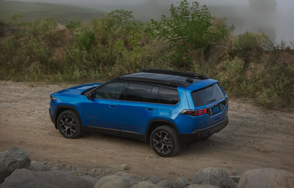 OFICIAL: Noua generație Jeep Cherokee debutează cu motorizare hibrid - Poza 12