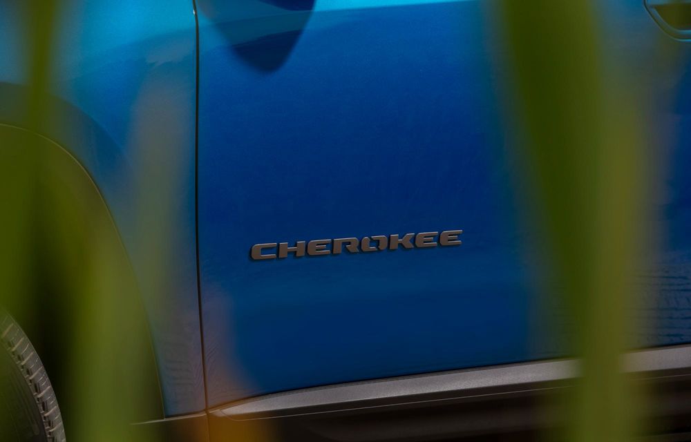OFICIAL: Noua generație Jeep Cherokee debutează cu motorizare hibrid - Poza 28