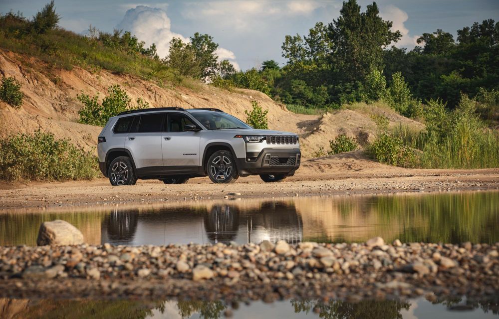 OFICIAL: Noua generație Jeep Cherokee debutează cu motorizare hibrid - Poza 8