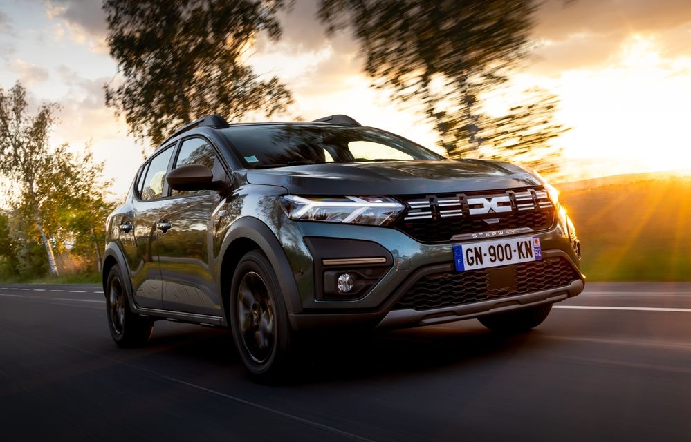 Dacia Sandero redevine preferata europenilor. Volkswagen T-Roc și Toyota Yaris Cross pe podium - Poza 1