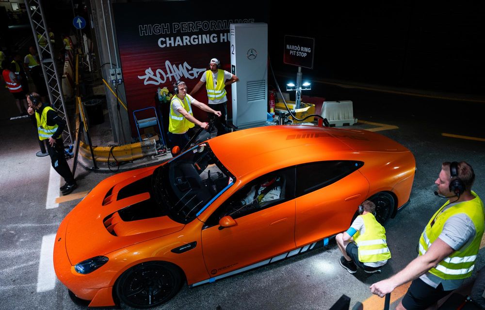 RECORD: Ocolul pământului în mai puțin de 8 zile cu noul concept electric Mercedes-AMG GT XX - Poza 35