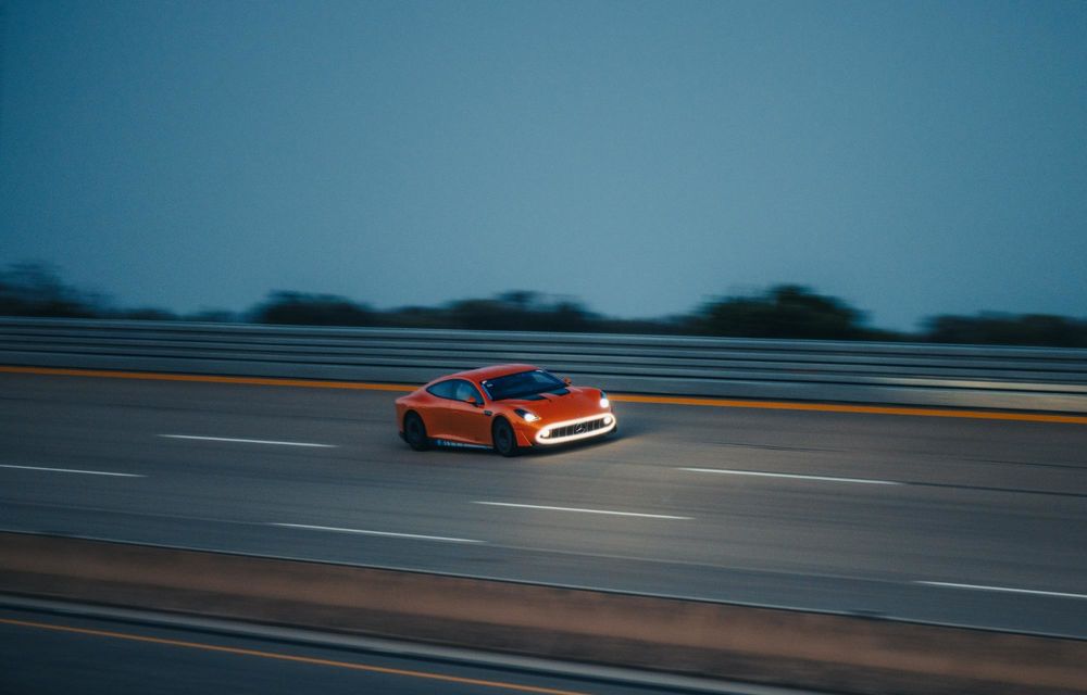 RECORD: Ocolul pământului în mai puțin de 8 zile cu noul concept electric Mercedes-AMG GT XX - Poza 27