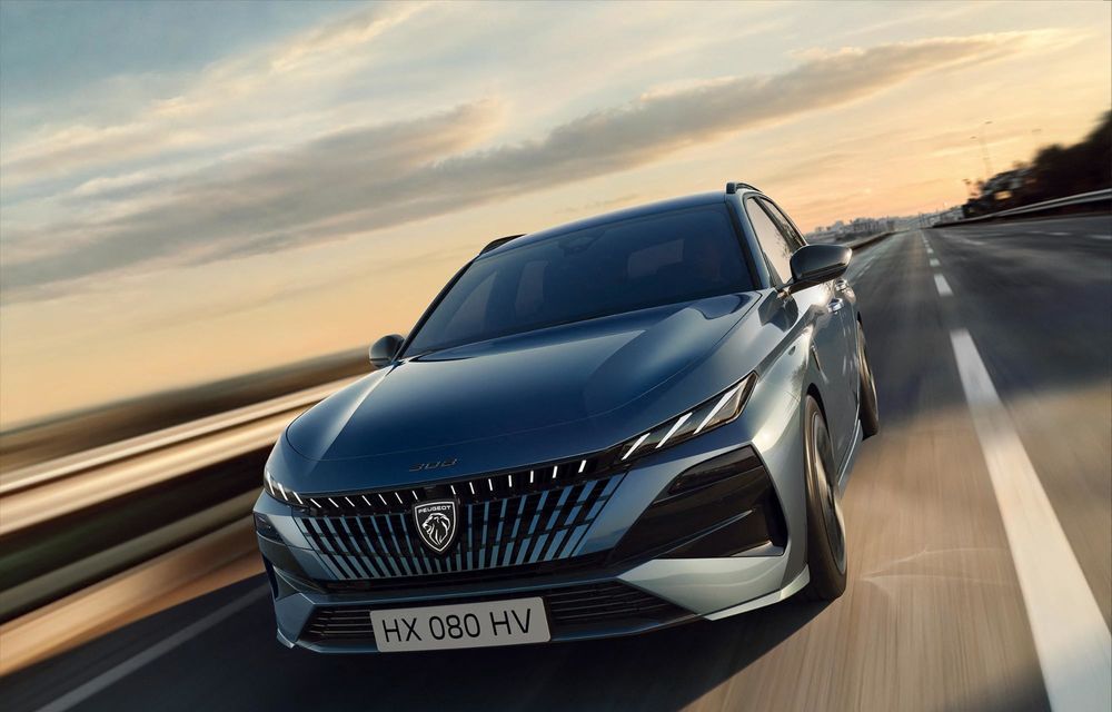Noul Peugeot 308 facelift: siglă iluminată și autonomie crescută pentru versiunea electrică - Poza 3