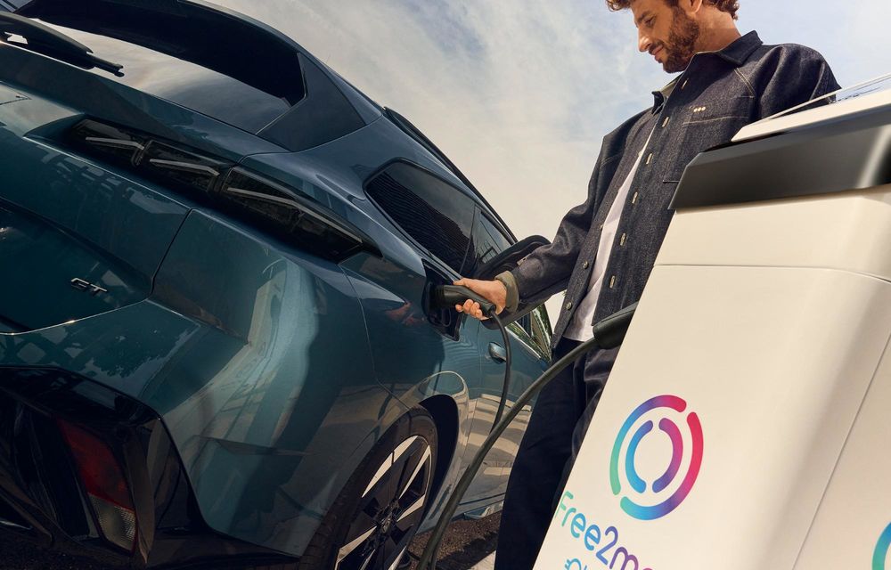 Noul Peugeot 308 facelift: siglă iluminată și autonomie crescută pentru versiunea electrică - Poza 31