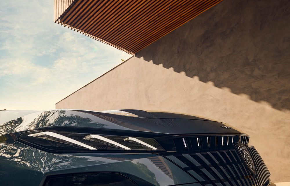 Noul Peugeot 308 facelift: siglă iluminată și autonomie crescută pentru versiunea electrică - Poza 34