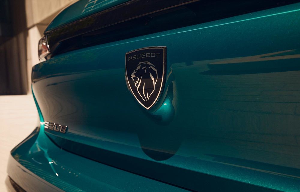 Noul Peugeot 308 facelift: siglă iluminată și autonomie crescută pentru versiunea electrică - Poza 45