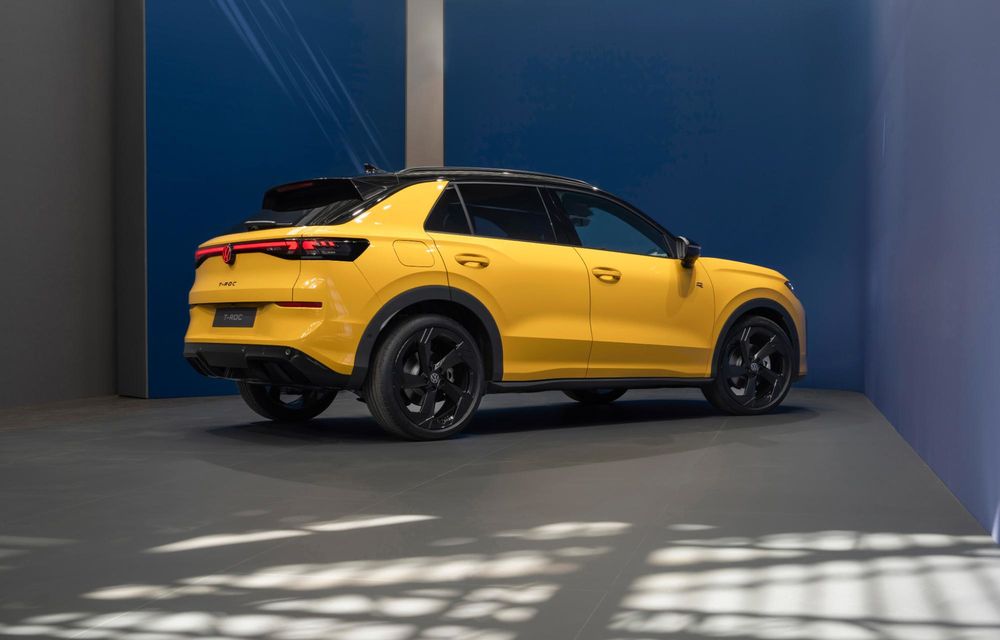 Noua generație Volkswagen T-Roc: design nou și, în premieră, motorizări hibride - Poza 7