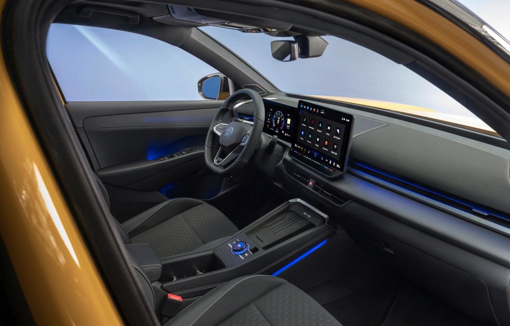Noua generație Volkswagen T-Roc: design nou și, în premieră, motorizări hibride - Poza 15