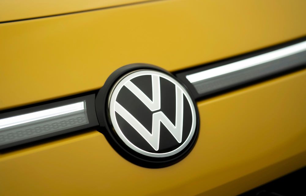 Noua generație Volkswagen T-Roc: design nou și, în premieră, motorizări hibride - Poza 22