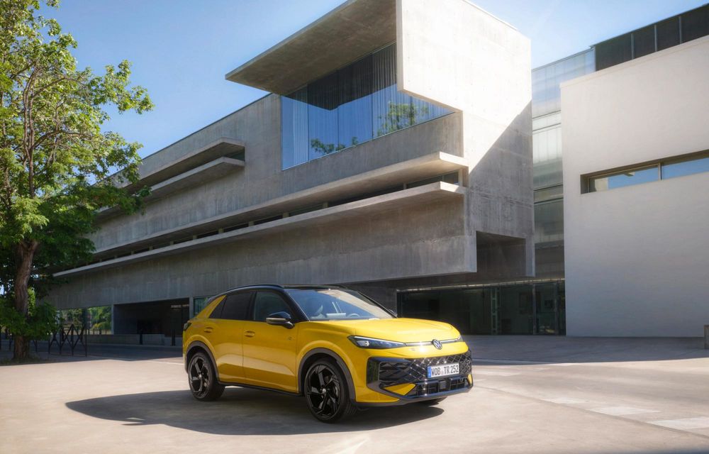 Noua generație Volkswagen T-Roc: design nou și, în premieră, motorizări hibride - Poza 57