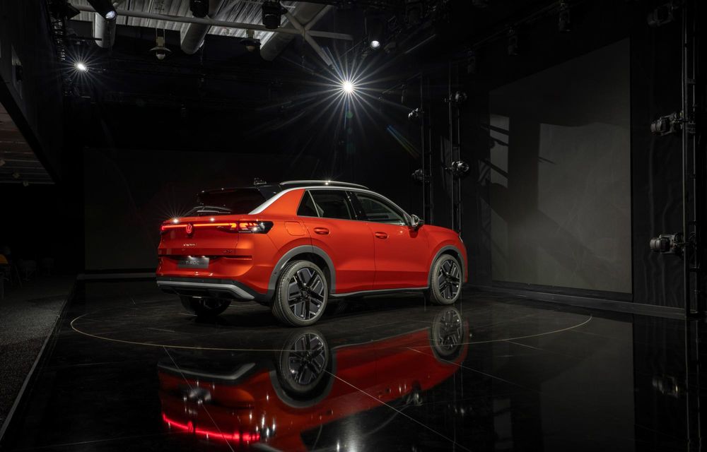 Noua generație Volkswagen T-Roc: design nou și, în premieră, motorizări hibride - Poza 62