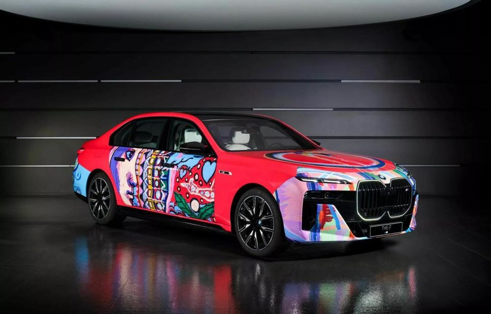 BMW marchează 50 de ani de Art Cars cu un i7 transformat în operă de artă - Poza 1