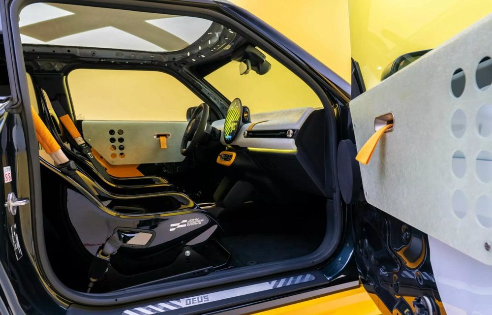 Mini JCW: două modele unicat în colaborare cu brandul Deus Ex Machina - Poza 7