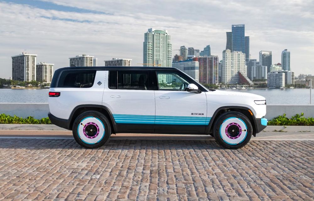 Rivian aduce un omagiu orașului Miami printr-un model R1S unicat - Poza 6