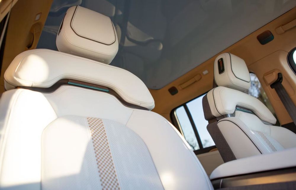Rivian aduce un omagiu orașului Miami printr-un model R1S unicat - Poza 3