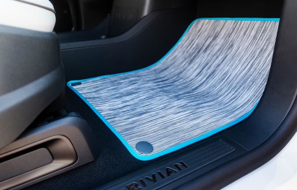 Rivian aduce un omagiu orașului Miami printr-un model R1S unicat - Poza 4